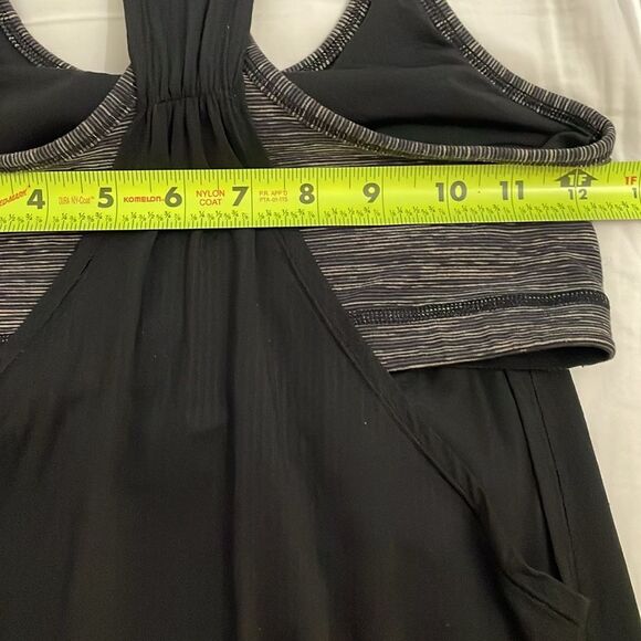 Lululemon No Limits Black Gray Tank Top with Built in Shelf Bra Womens Size 4 - Picture 7 of 10